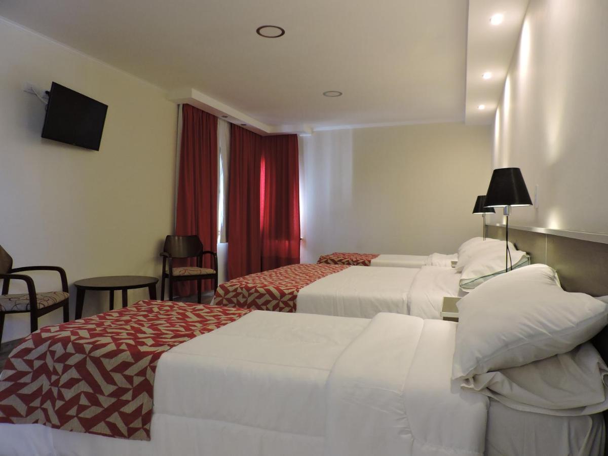 Hotel Espinillos Y Villa Carlos Paz