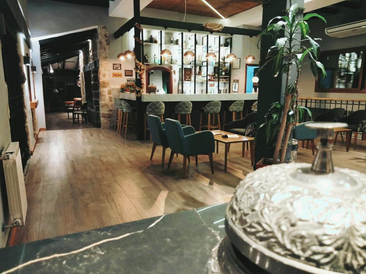Espinillos Y Hotel Villa Carlos Paz